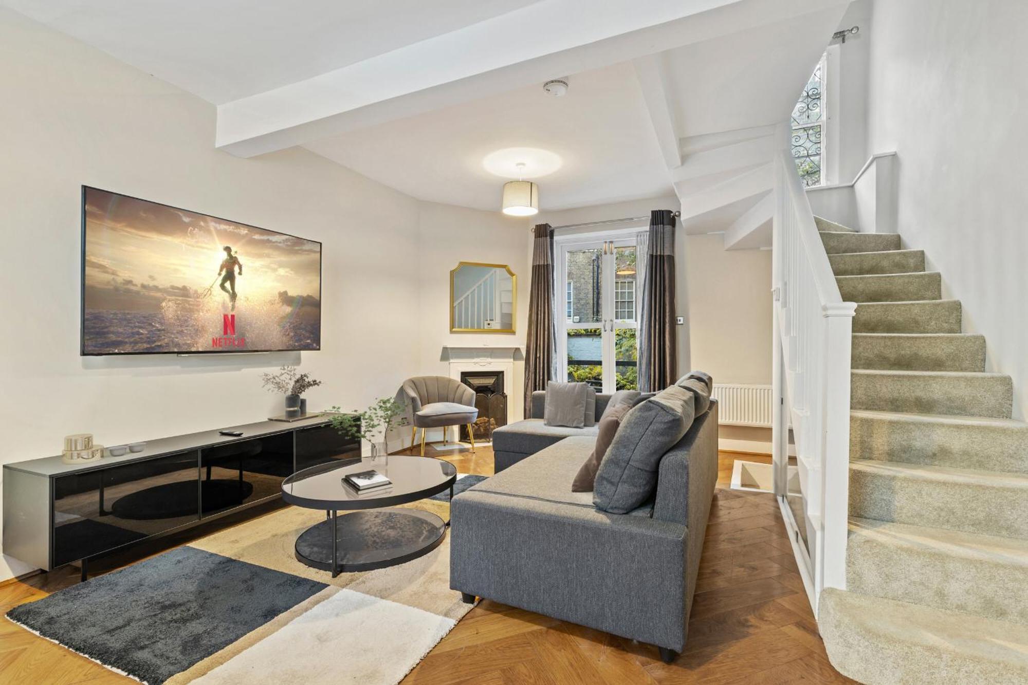 Palais Elegance By Beaumont Apartment London